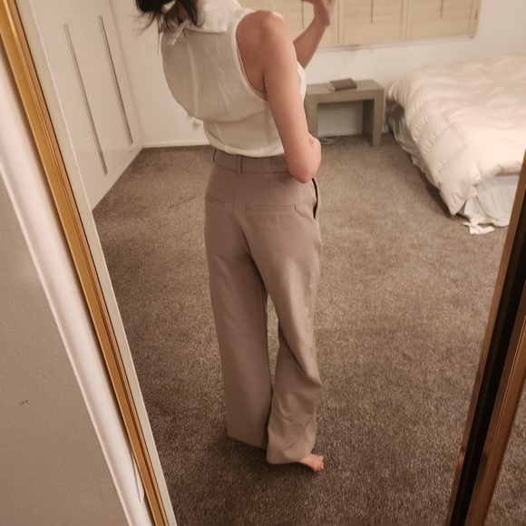 Reformation Cream Silk Blouse - Picture 5 of 11